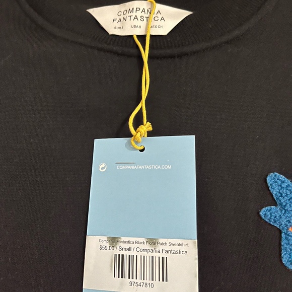 Compania Fantastica Women’s Black w/ Blue Floral Patch Sweatshirt Sz-S - Picture 4 of 5